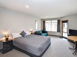 Bonnie Knights Motel