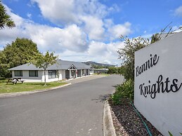 Bonnie Knights Motel
