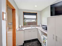 Bonnie Knights Motel