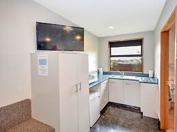 Bonnie Knights Motel