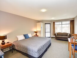 Bonnie Knights Motel