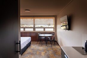 Black Buffalo Hotel