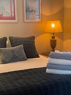 CocknBull Boutique Hotel