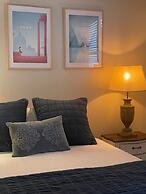 CocknBull Boutique Hotel