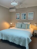 CocknBull Boutique Hotel