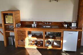 Ahu Ahu Beach Villas