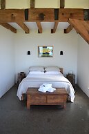 Ahu Ahu Beach Villas