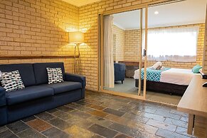 Busselton Villas & Glamping Village