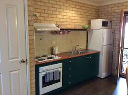 Busselton Villas & Glamping Village