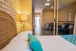 Busselton Villas & Glamping Village