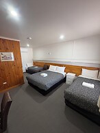 Majestic Motel