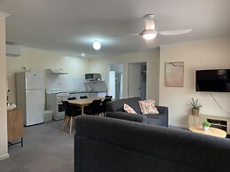 Port Vincent Motel & Apartments