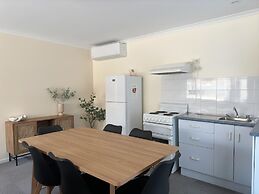 Port Vincent Motel & Apartments