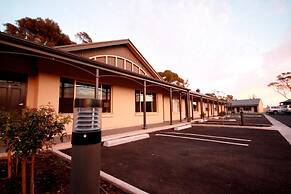 Sundowner Motel Hotel