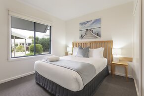 Captains Cove Waterfront Resort