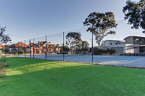 Captains Cove Waterfront Resort