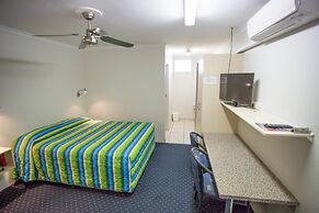 Fourth Avenue Motor Inn