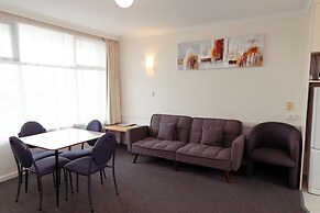 Barclay Motor Inn