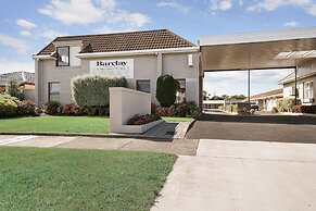 Barclay Motor Inn