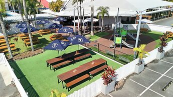 Currimundi Hotel Motel