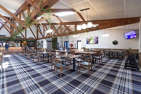 Currimundi Hotel Motel