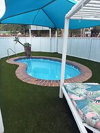 Beachmere Palms Motel