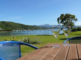 Bay Vista Waterfront Motel Picton