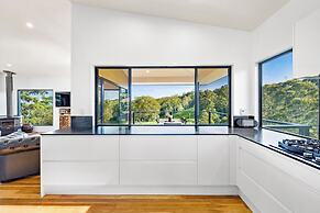 Whispering Valley Cottage Retreat