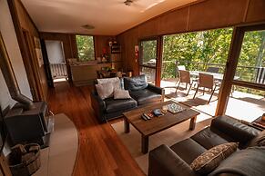 Whispering Valley Cottage Retreat