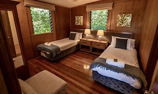 Whispering Valley Cottage Retreat