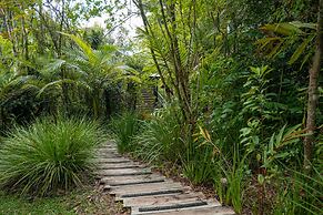 Whispering Valley Cottage Retreat