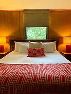 Whispering Valley Cottage Retreat