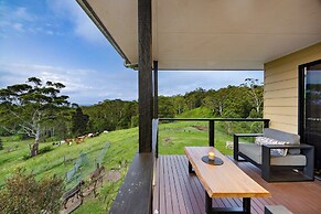 Whispering Valley Cottage Retreat