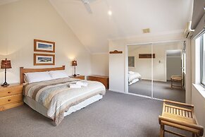 Bayshore Beachside Resort