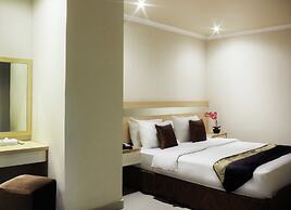 Amos Cozy Hotel & Convention Hall