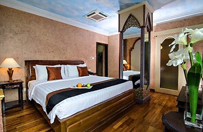 Amos Cozy Hotel & Convention Hall