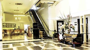 Amos Cozy Hotel & Convention Hall