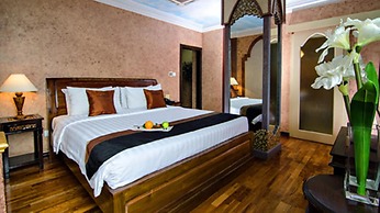 Amos Cozy Hotel & Convention Hall