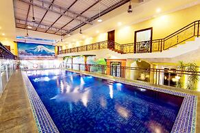 Amos Cozy Hotel & Convention Hall