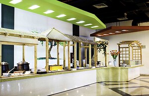 Amos Cozy Hotel & Convention Hall