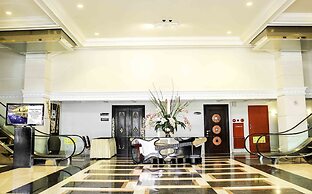 Amos Cozy Hotel & Convention Hall