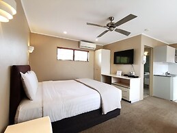 Cornwall Park Motor Inn