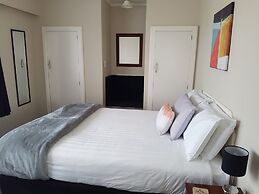 554 Moana Court Motel