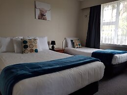 554 Moana Court Motel