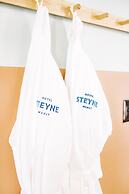 Stay at Hotel Steyne