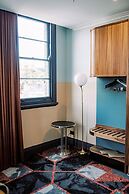 Stay at Hotel Steyne