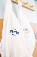 Stay at Hotel Steyne