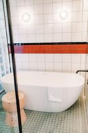 Stay at Hotel Steyne