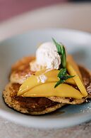 Stay at Hotel Steyne