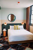 Stay at Hotel Steyne